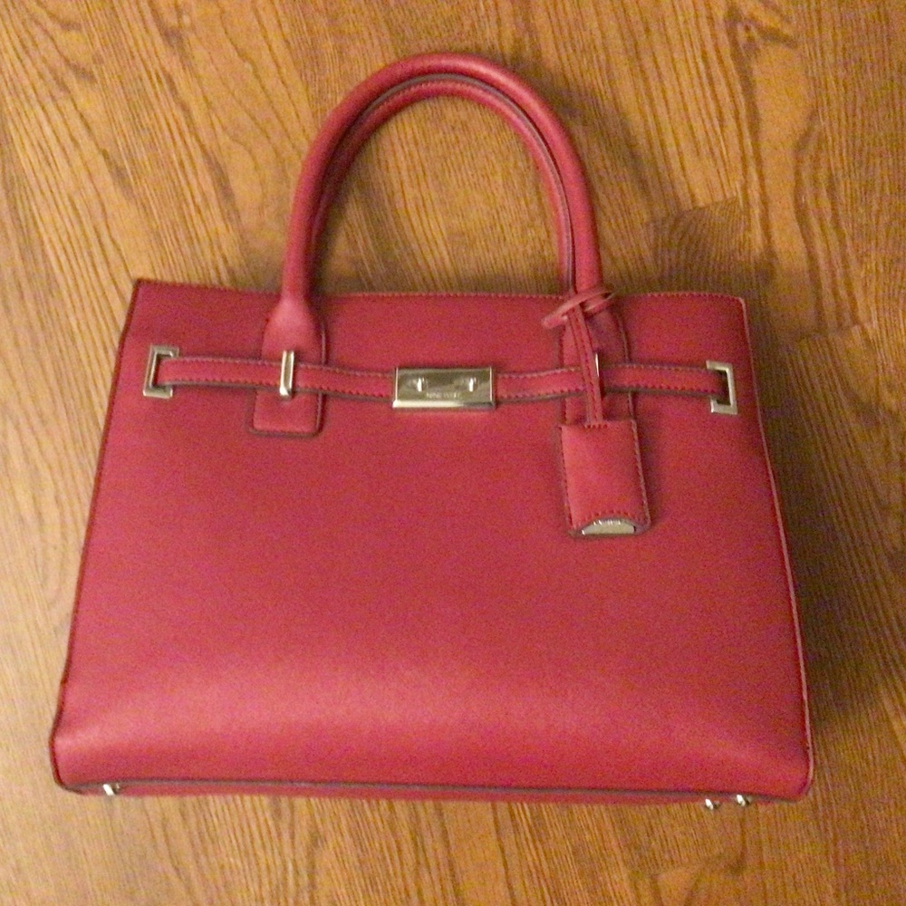 Nine West large tote- good condition
